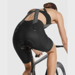 Assos UMA GTV Bib Short C2 Cuissard Femme -Magasin de vélos assos uma gtv bib short c2 cuissard femme bib pants 1210238 3 43002 6