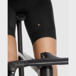 Assos UMA GTV Bib Short C2 Cuissard Femme -Magasin de vélos assos uma gtv bib short c2 cuissard femme bib pants 1210238 3 43002 7
